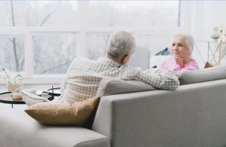 How to Support Aging Parents Emotionally and Practically